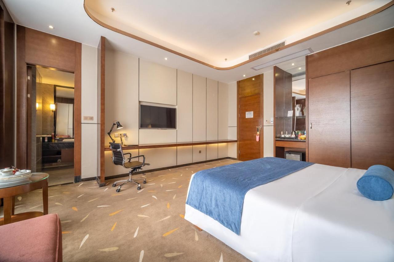 Relteem Hotel Zhongshan  Extérieur photo