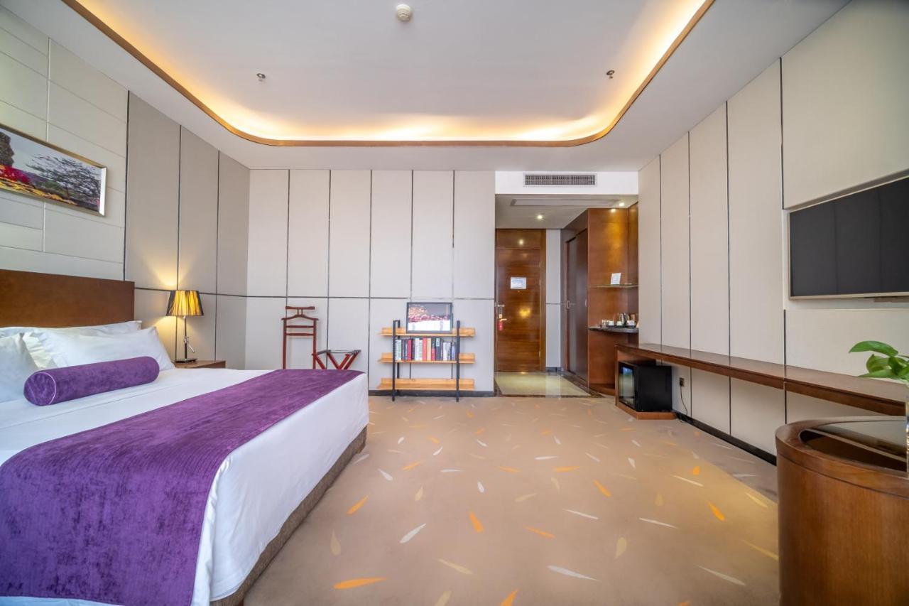 Relteem Hotel Zhongshan  Extérieur photo